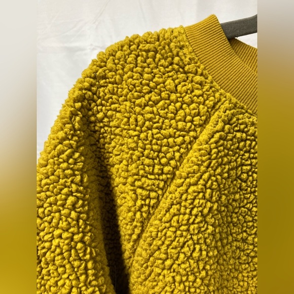 Old Navy Loose Cozy Sherpa Sweatshirt Womens size XL Yellow - Picture 7 of 14